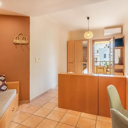 Apartment Lidra *